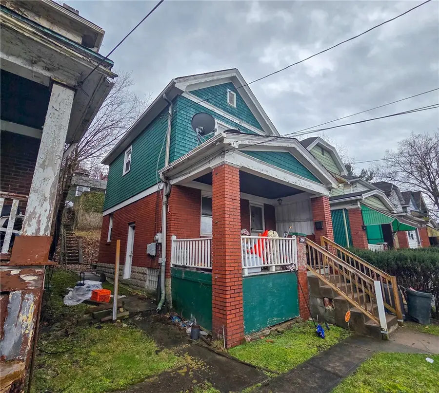 2050 Laketon Rd, Pittsburgh, PA 15221 - #3