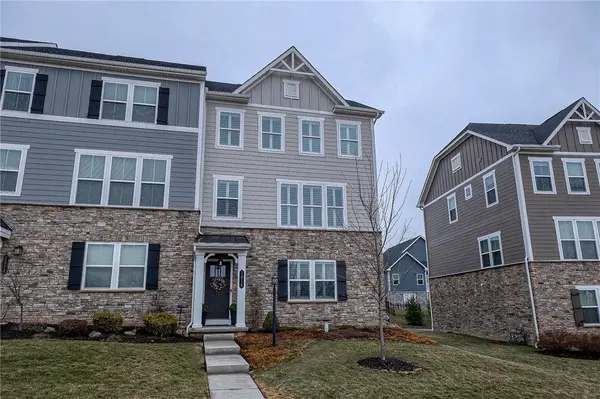 1016 Adair Ave, Valencia, PA 16059