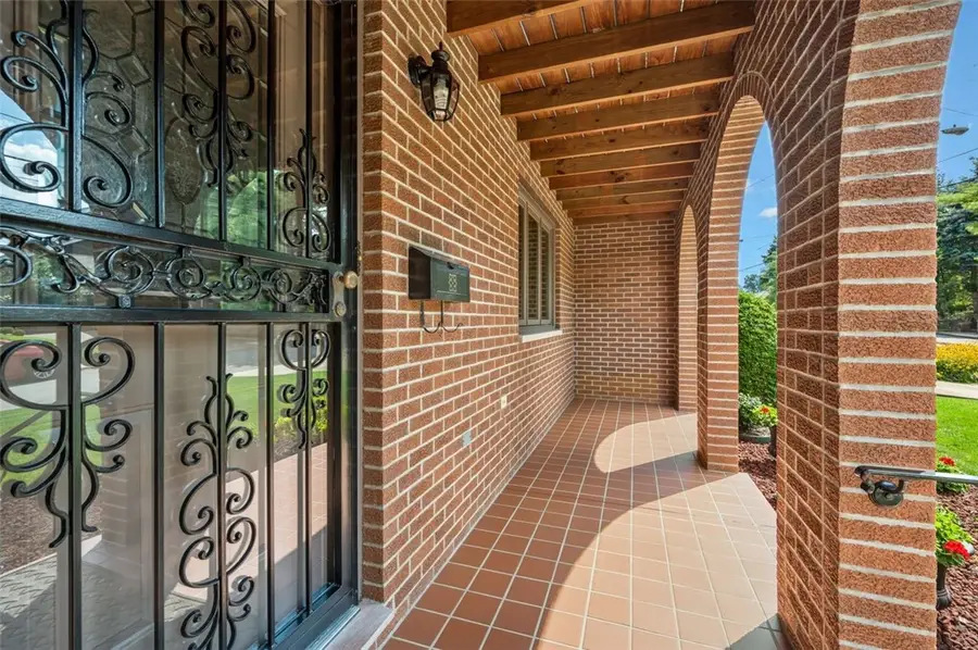 236 Philander St, Pittsburgh, PA 15218 - #3