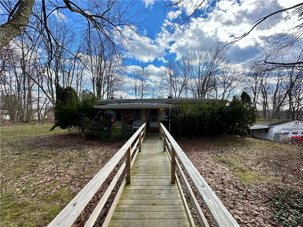 404 Ridgelawn Ave, New Castle, PA 16105 - #1