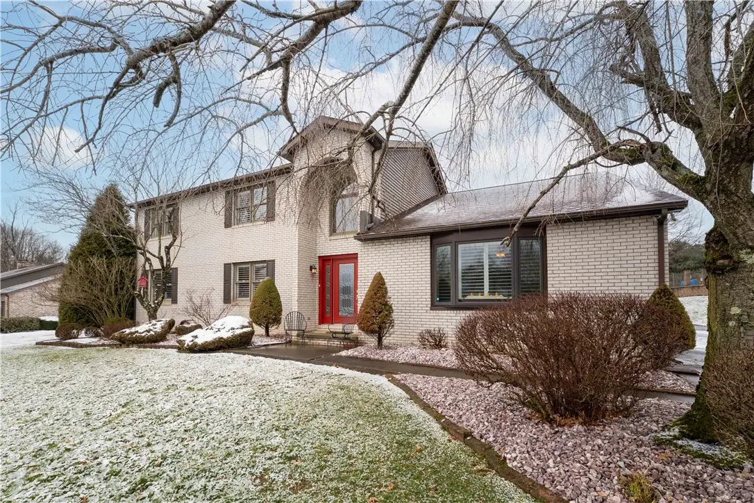 139 Heritage Hills Rd, Uniontown, PA 15401 - #1