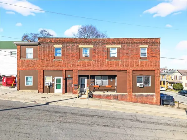 800 4th St., Ellwood City, PA 16117