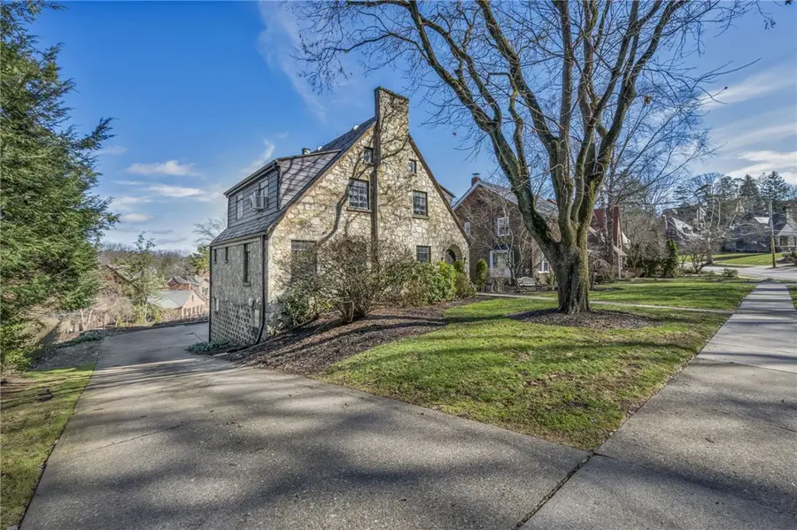45 Roycroft Ave, Pittsburgh, PA 15228 - #2
