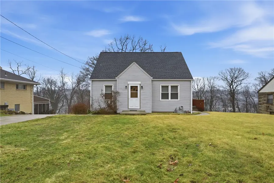 264 Coraopolis Rd, Coraopolis, PA 15108 - #2