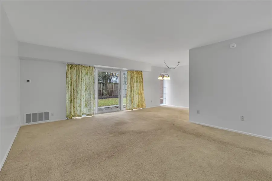 61 Darlington Rd #A18, Beaver Falls, PA 15010 - #3