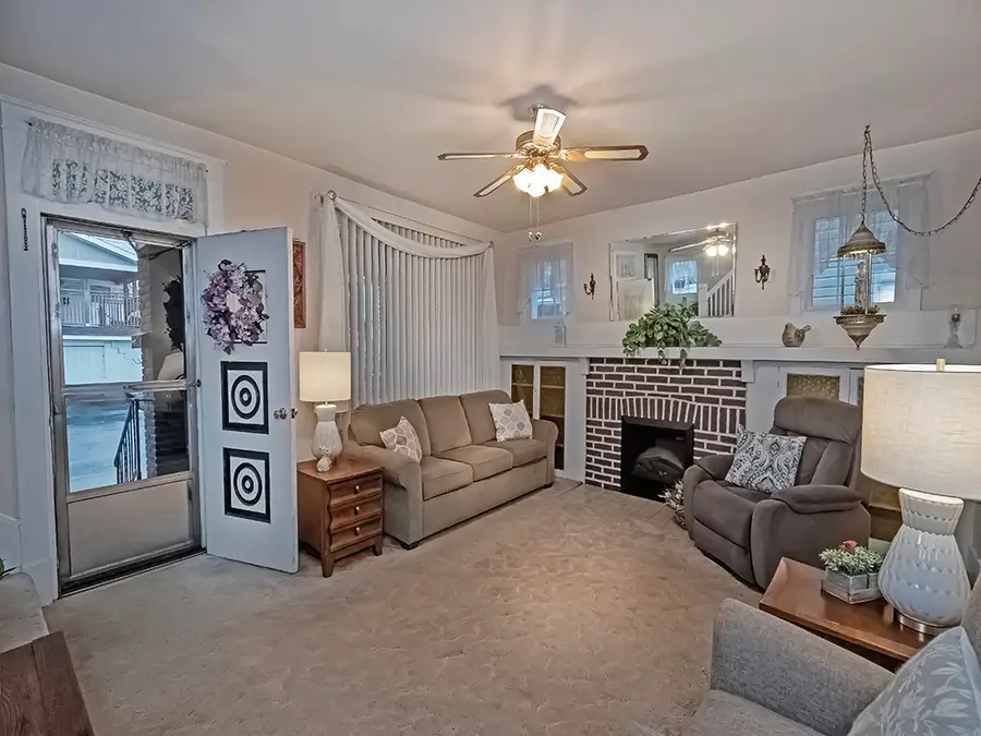 434 E 7th Ave, Tarentum, PA 15084 - #2