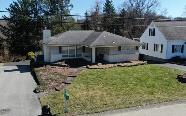 801 Maple Dr, Monongahela, PA 15063