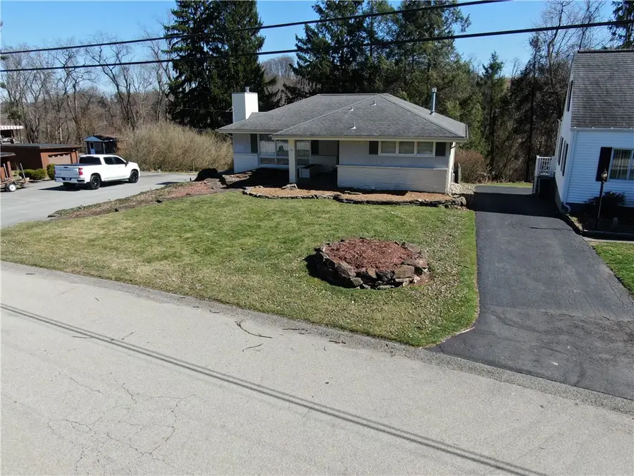 801 Maple Dr, Monongahela, PA 15063 - #3