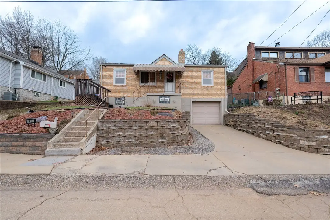 10 Pioneer Ave, Ross, PA 15229 - #1