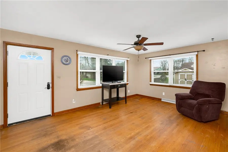 310 Sherwood Drive, Mercer, PA 16137 - #3