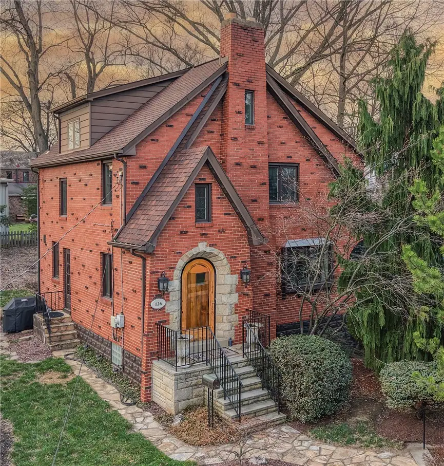 126 Altadena Dr, Pittsburgh, PA 15228 - #1