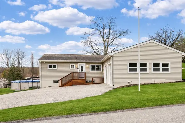 9 Rose St, Eighty Four, PA 15330