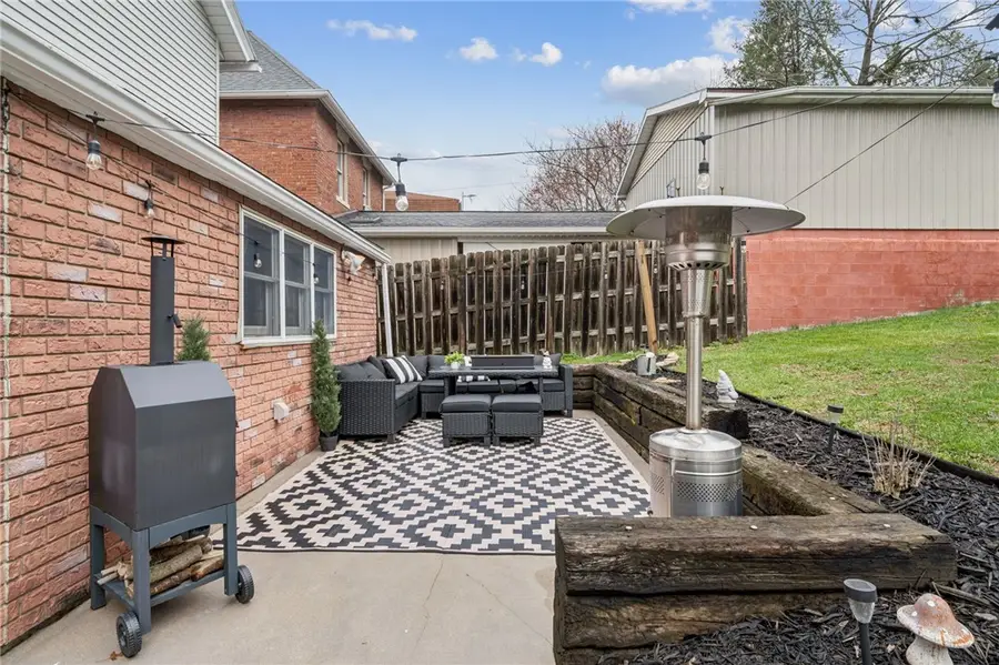 209 Main Street, Madison, PA 15663 - #3