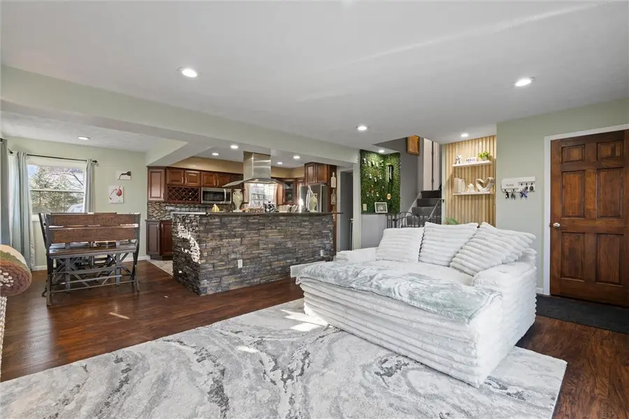 795 Robertson Rd, Hermitage, PA 16148 - #3