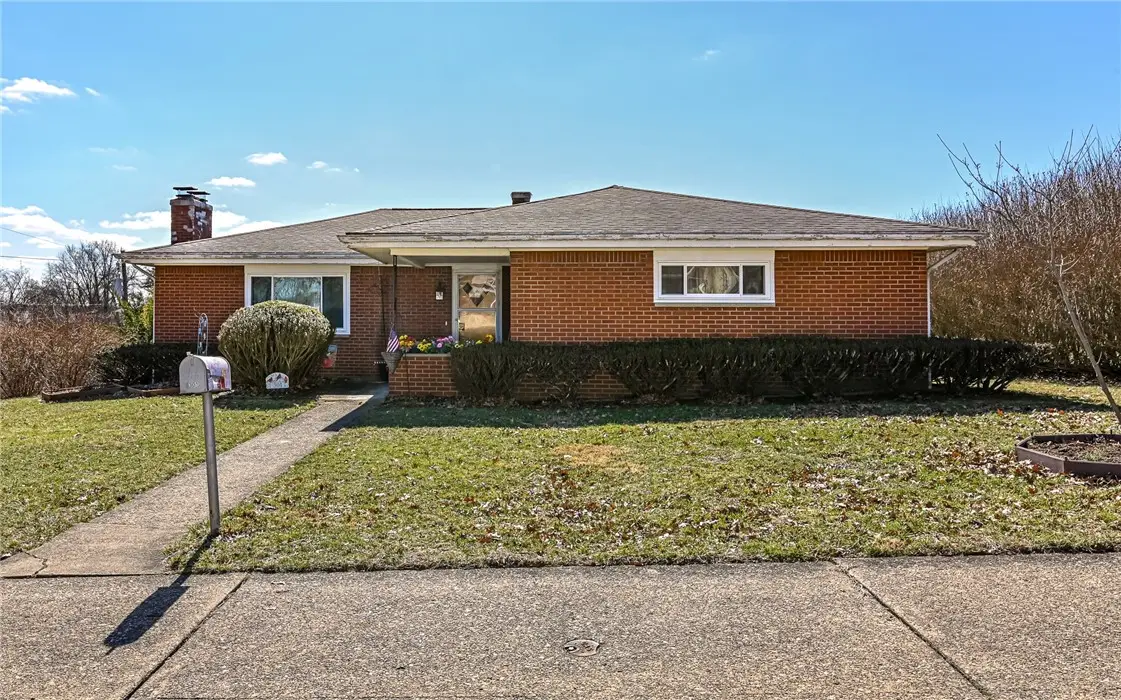 301 W 12th St, Donora, PA 15033 - #1