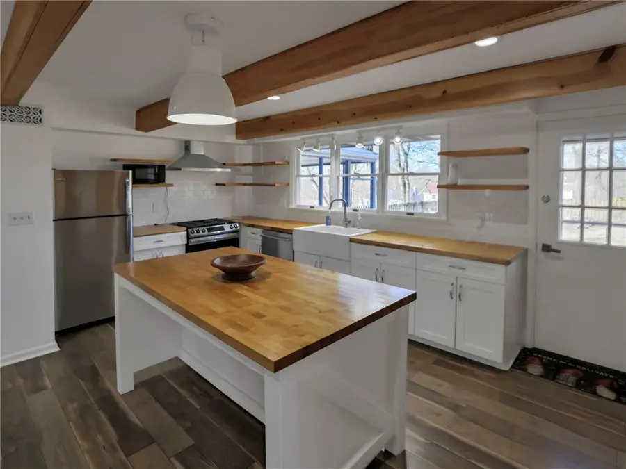 172 Crescent Hills Road, Pittsburgh, PA 15235 - #2