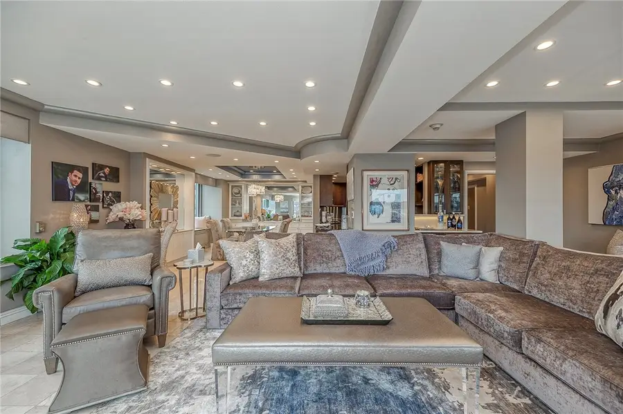 320 Fort Duquesne Blvd #12K, Pittsburgh, PA 15222 - #2