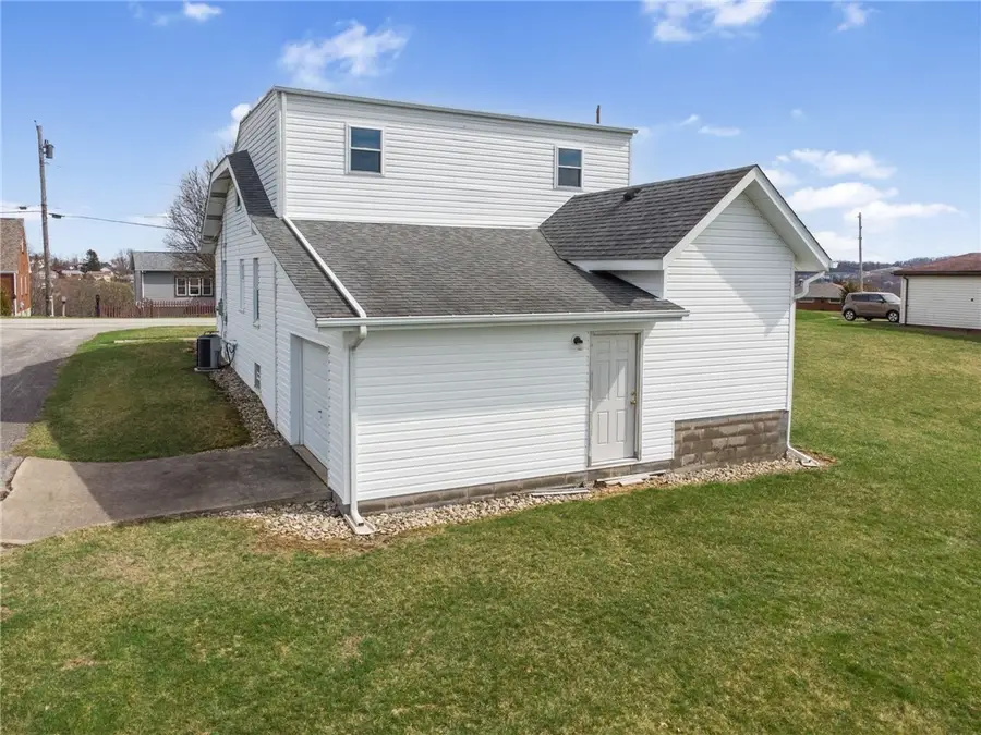 363 Oak Spring Rd, Canonsburg, PA 15317 - #3