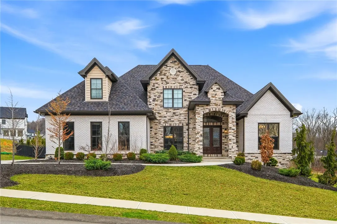 2002 Mallard Ln, Baden, PA 15005 - #1