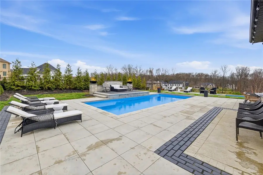 2002 Mallard Ln, Baden, PA 15005 - #2