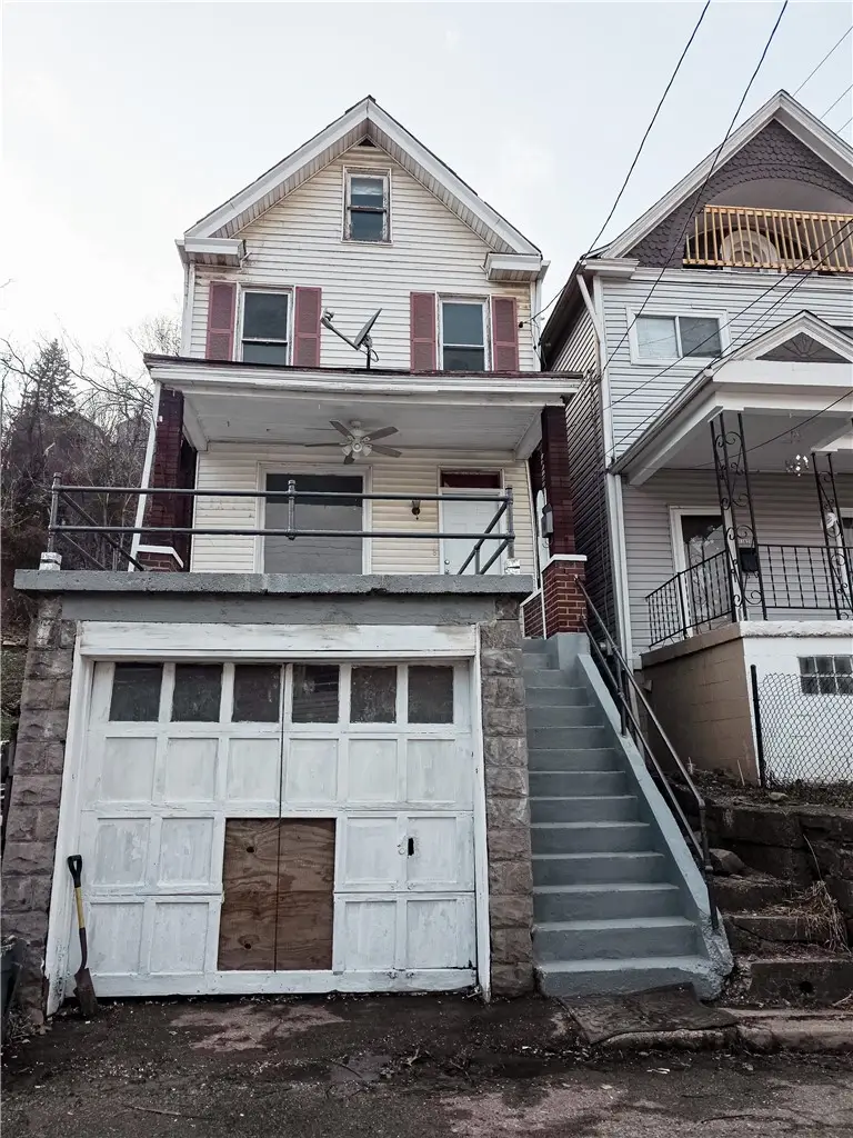 380 Stewart St, Turtle Creek, PA 15145 - #2