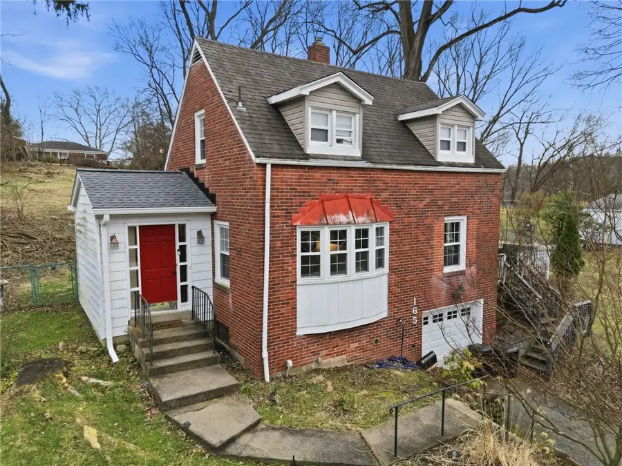 135 Spring Grove Rd, Pittsburgh, PA 15235 - #2