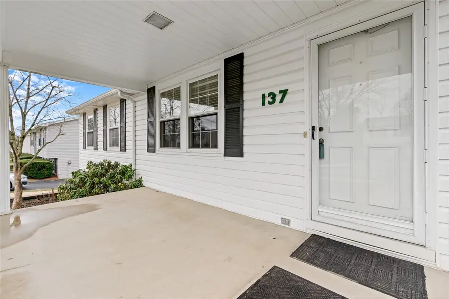 137 Old Ridge Rd, Coraopolis, PA 15108 - #3