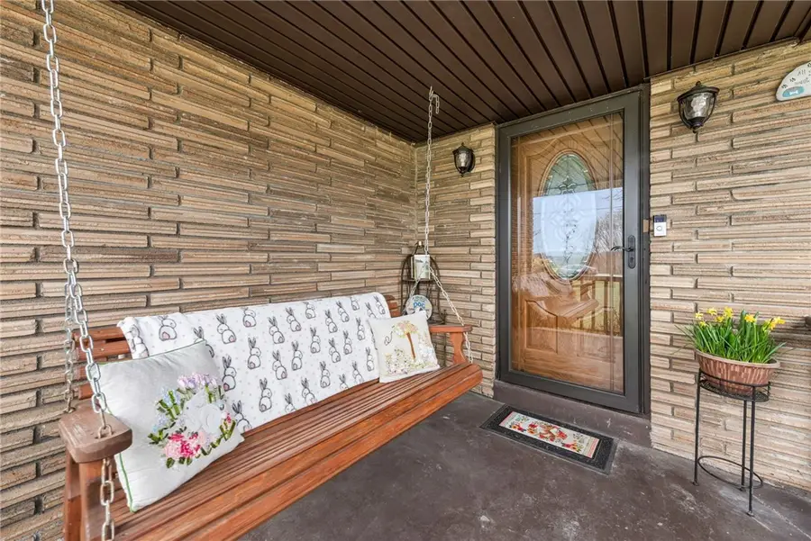 1824 Washington Rd, Apollo, PA 15613 - #3