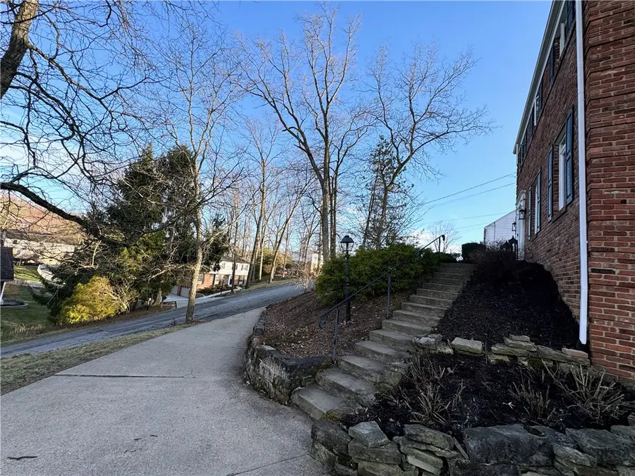 181 E Highland Dr, McMurray, PA 15317 - #3
