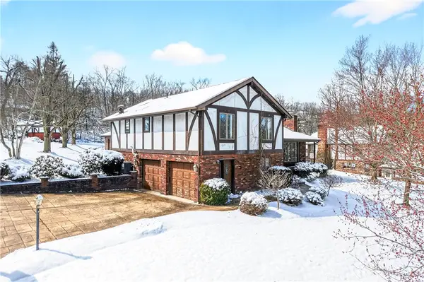 16 Ridgewood Drive, Mc Donald, PA 15057