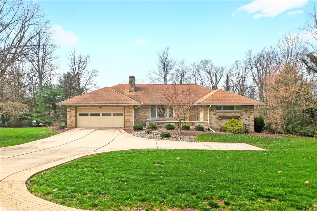 243 Greenridge Rd, Greensburg, PA 15601 - #1