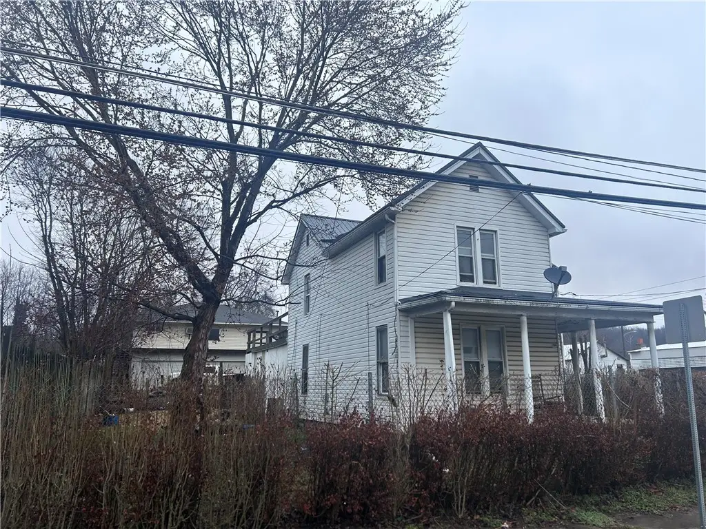 540 Center St, Clarksville, PA 15322 - #1