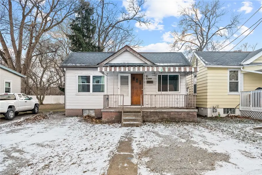 7005 Vivianna St, Pittsburgh, PA 15225 - #2