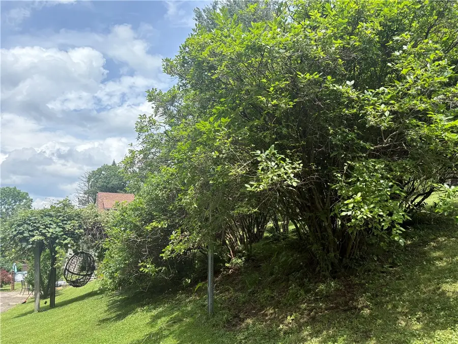 1065 E Mahoning St, Punxsutawney, PA 15767 - #2