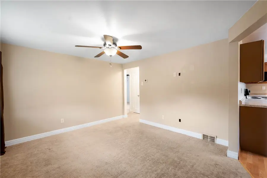 742 Esther St, Pittsburgh, PA 15227 - #3