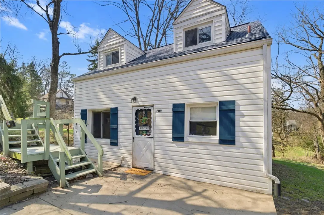 709 Hillgrove Ave, Pittsburgh, PA 15216 - #1