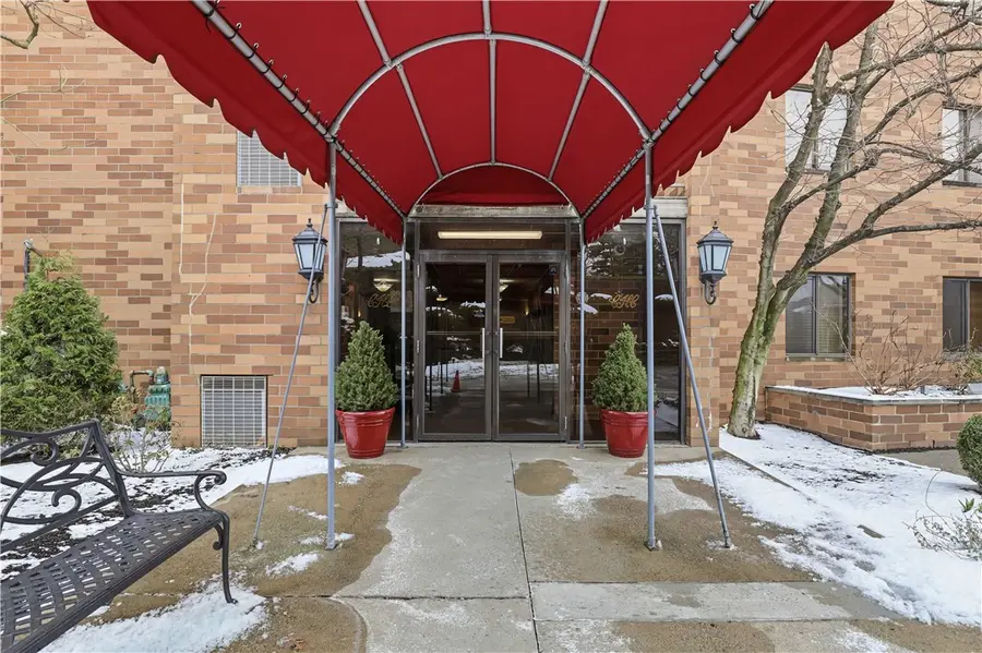 1500 Cochran Road #700, Pittsburgh, PA 15243 - #3