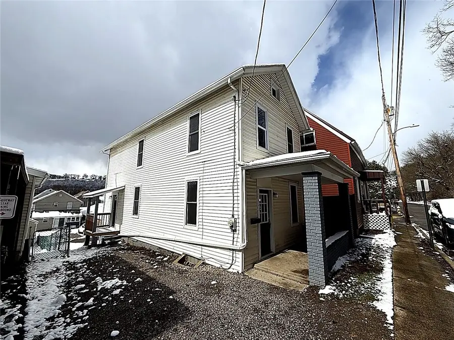 941 Johnston Ave, Kittanning, PA 16201 - #2