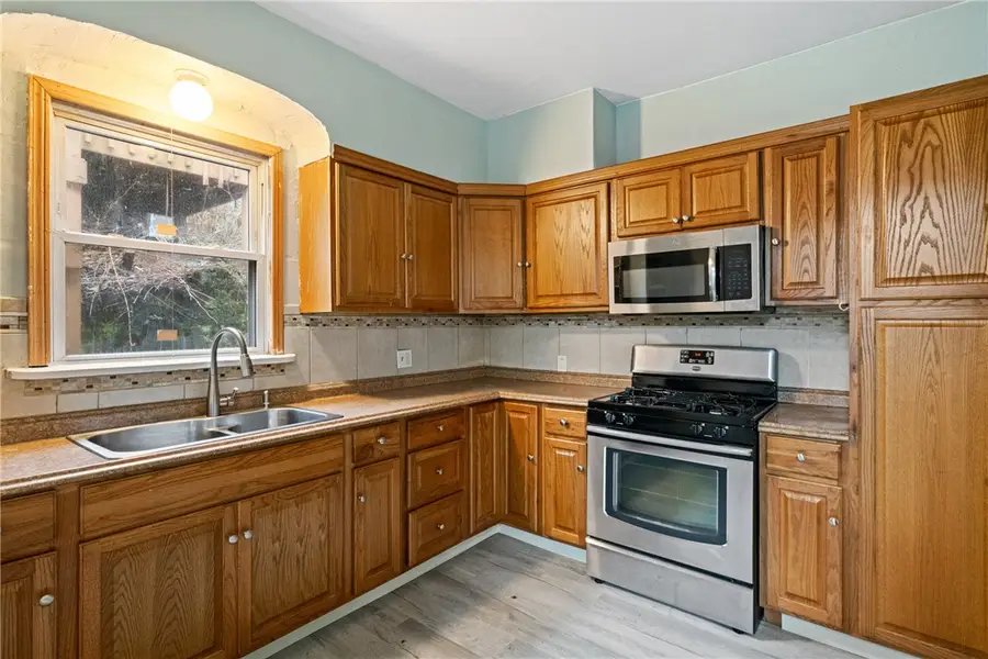 530 Carothers Ave, Carnegie, PA 15106 - #3