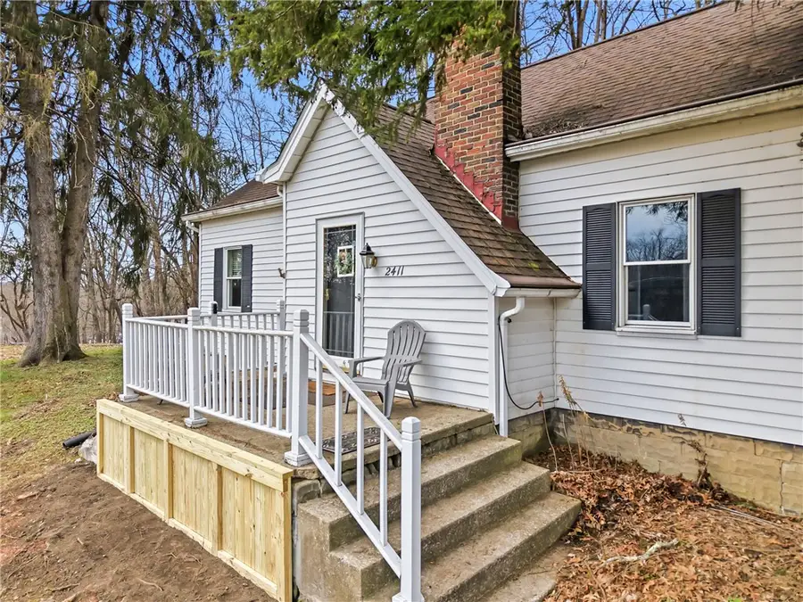 2411 Graceland Rd, New Castle, PA 16105 - #2