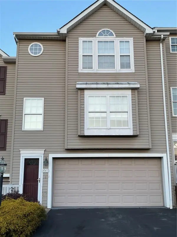 2003 Trail Side Court, Jeannette, PA 15644