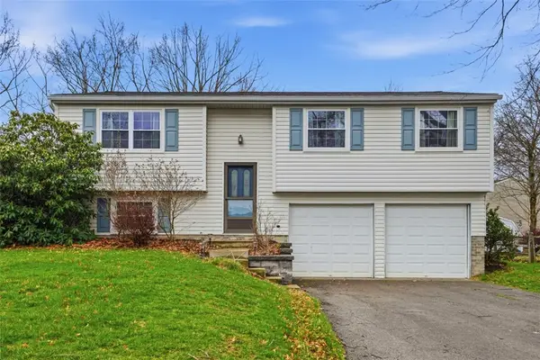 106 Squirrel Hollow Rd, Gibsonia, PA 15044