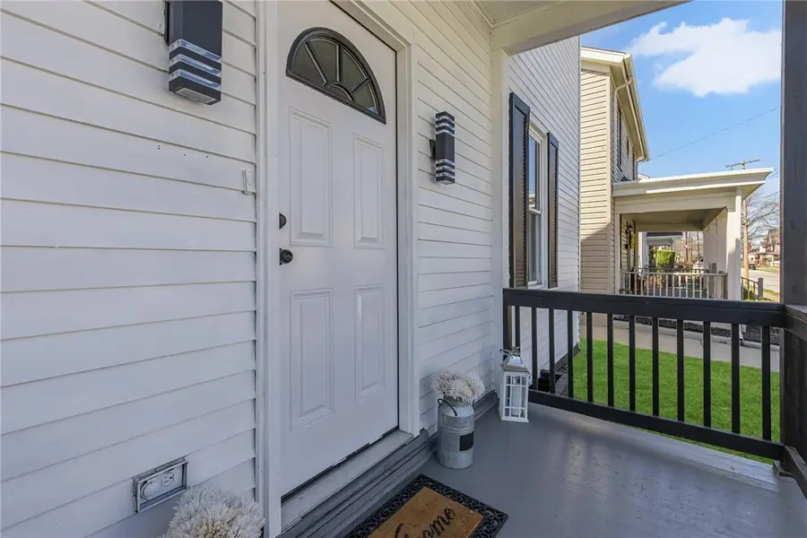 626 10th Ave, New Brighton, PA 15066 - #3