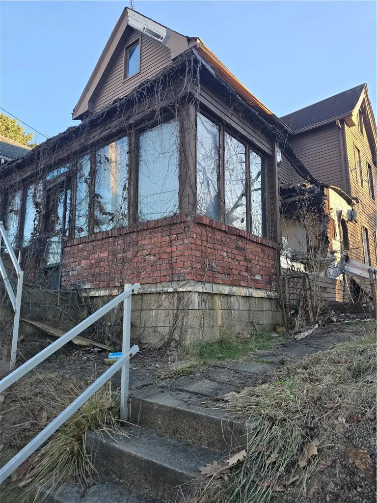 106 Peter Street, Duquesne, PA 15110 - #2