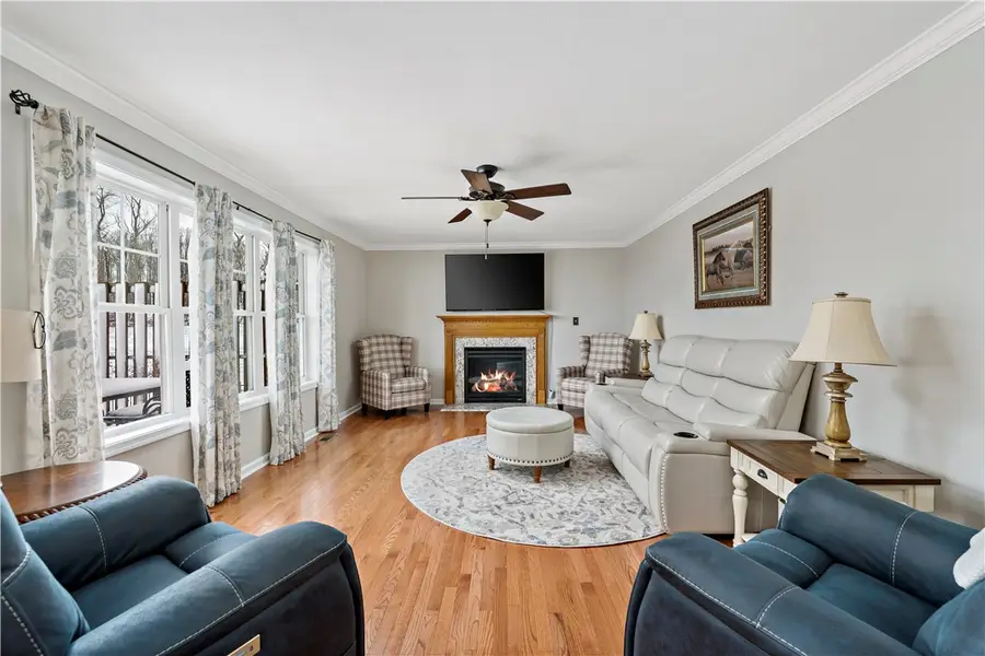 204 Rolling Hill Farm Dr, West Newton, PA 15089 - #2