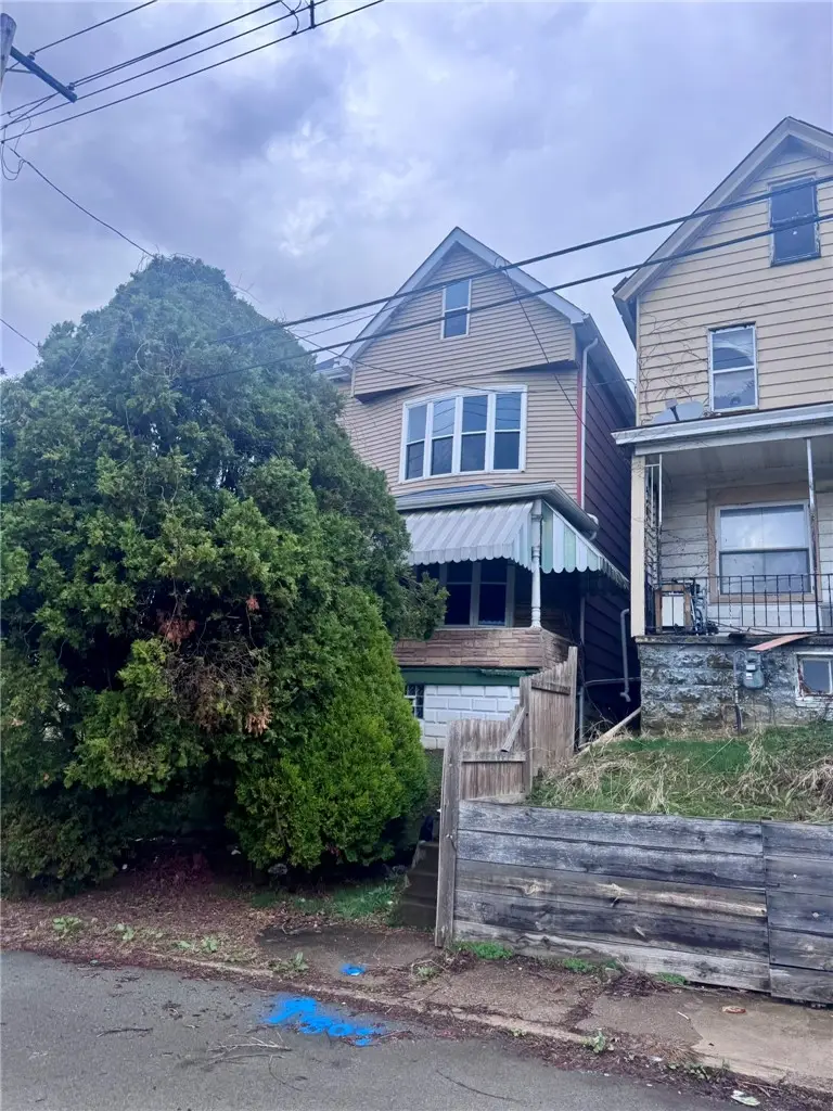 1809 Riverview St, McKeesport, PA 15132 - #2