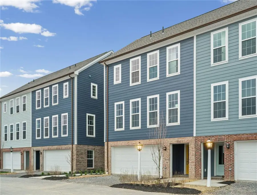 225 Oliver Way, Cranberry, PA 16066 - #2