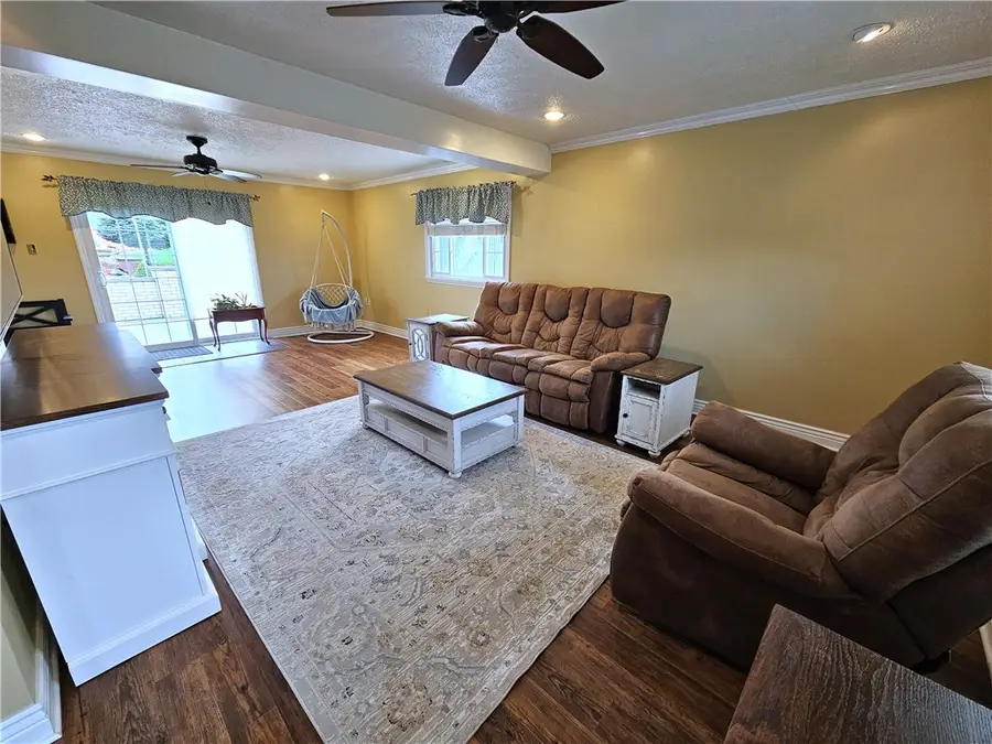 625 Preferred Drive, Washington, PA 15301 - #3