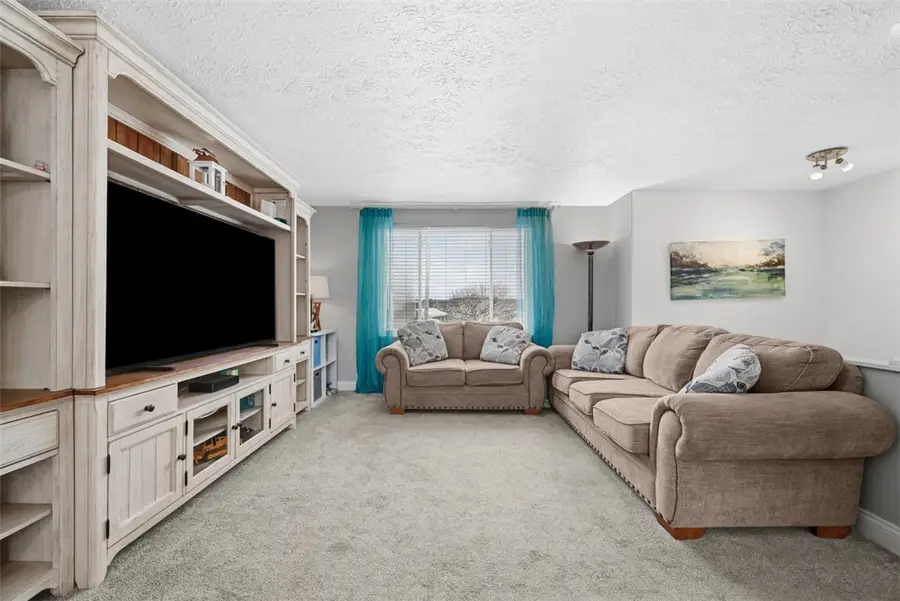 62 Greenleaf Dr., Cheswick, PA 15024 - #3