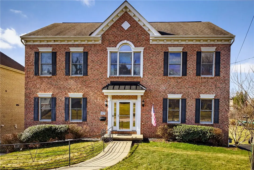 1327 Carnahan Rd, Pittsburgh, PA 15220 - #1